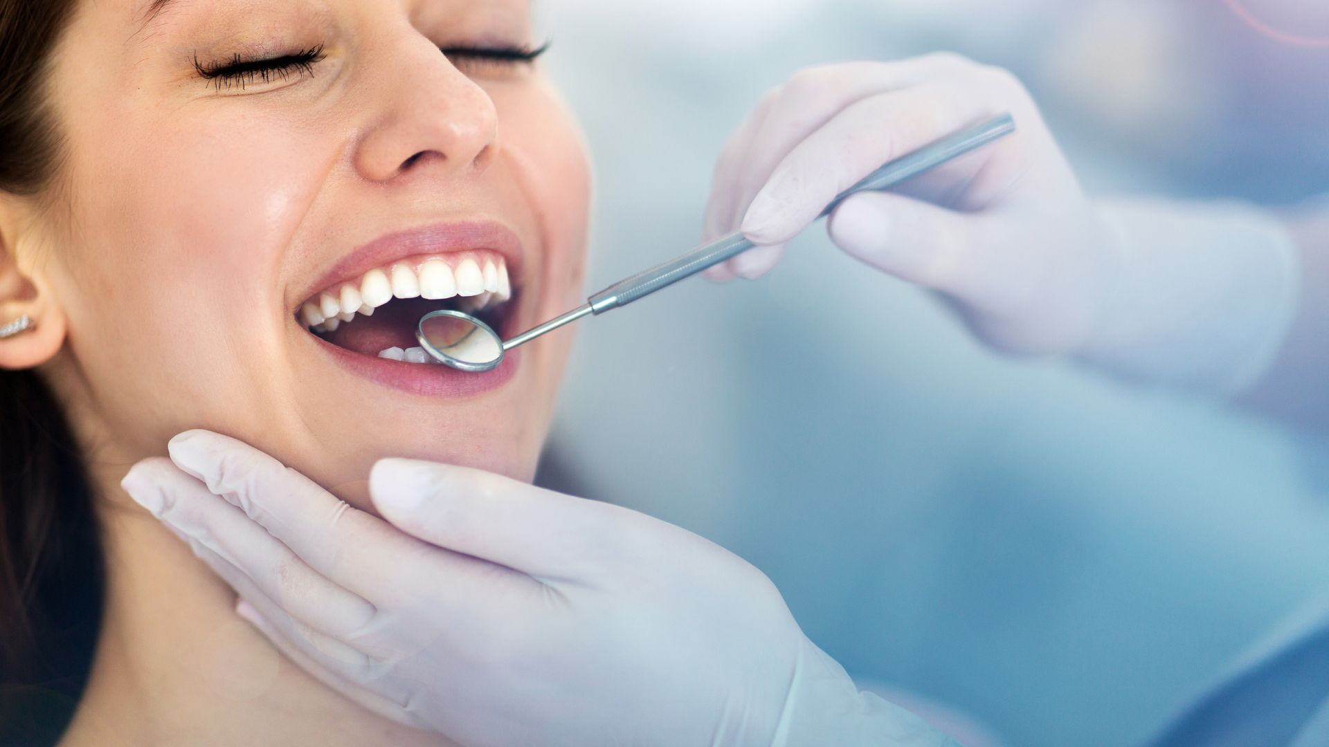Composite Bonding Treatment Options in Playa Vista Image