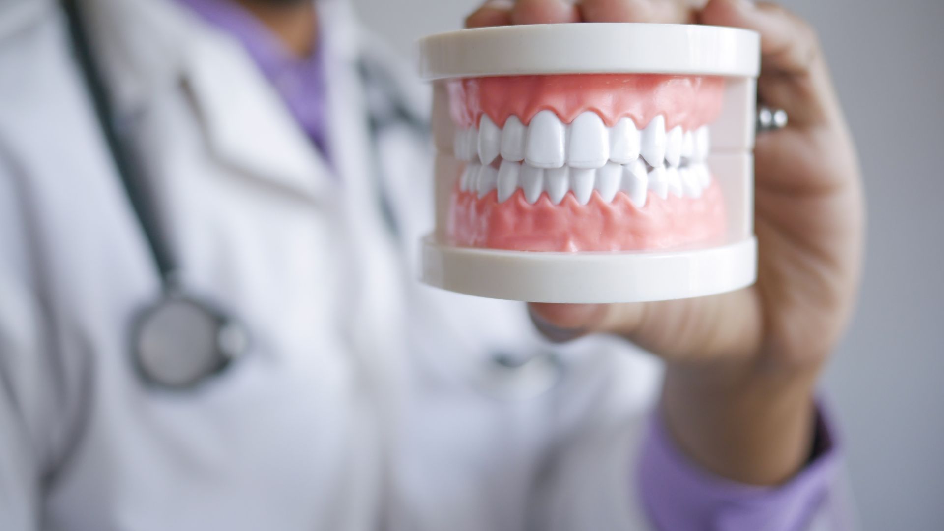 How Gum Disease Treatment in Playa Vista Helps Control Gum Inflammation in Playa Vista