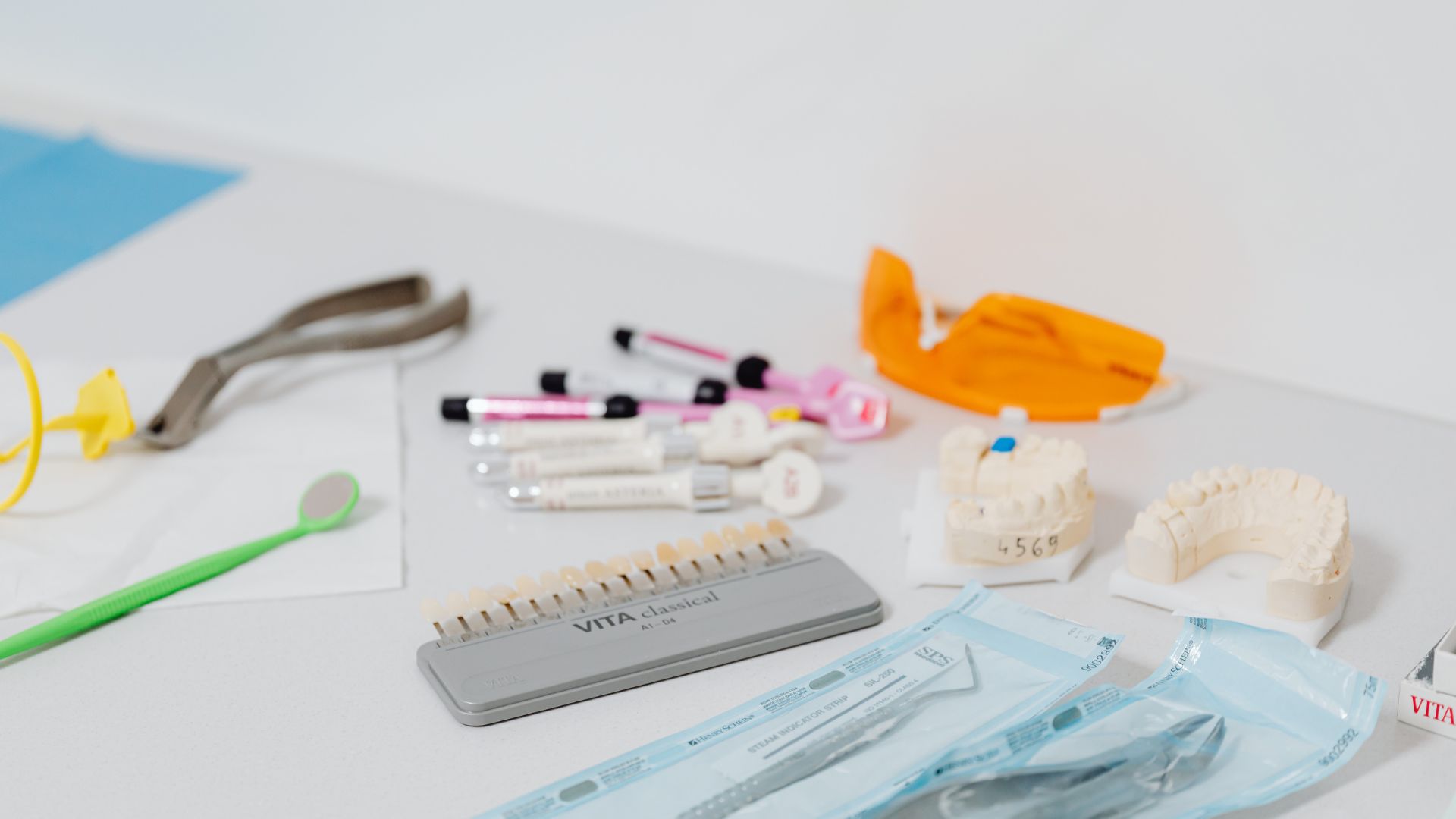 How Marina del Rey Patients Can Compare Dental Treatment Paths