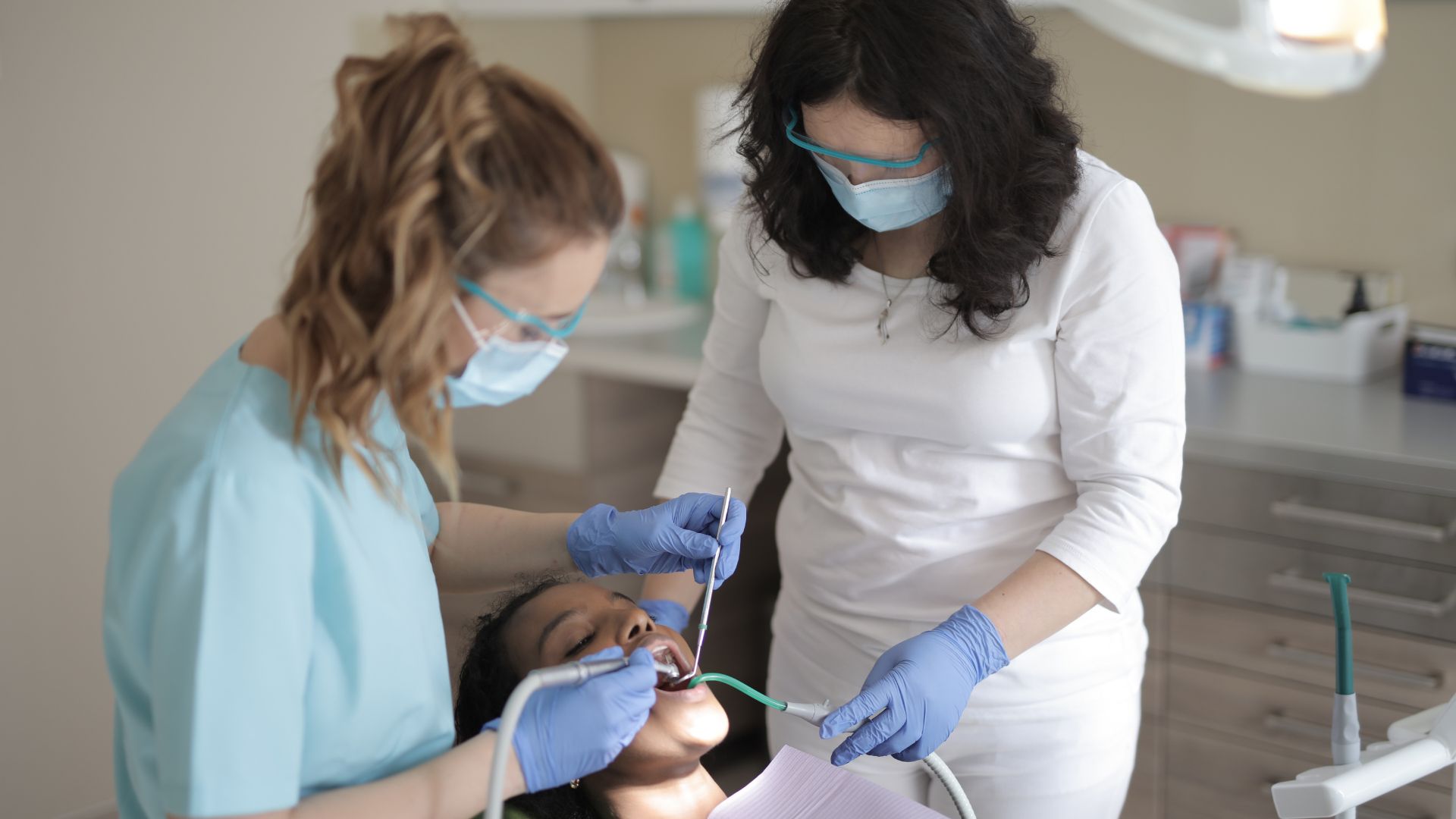 What Comprehensive Aesthetic Dental Care Includes