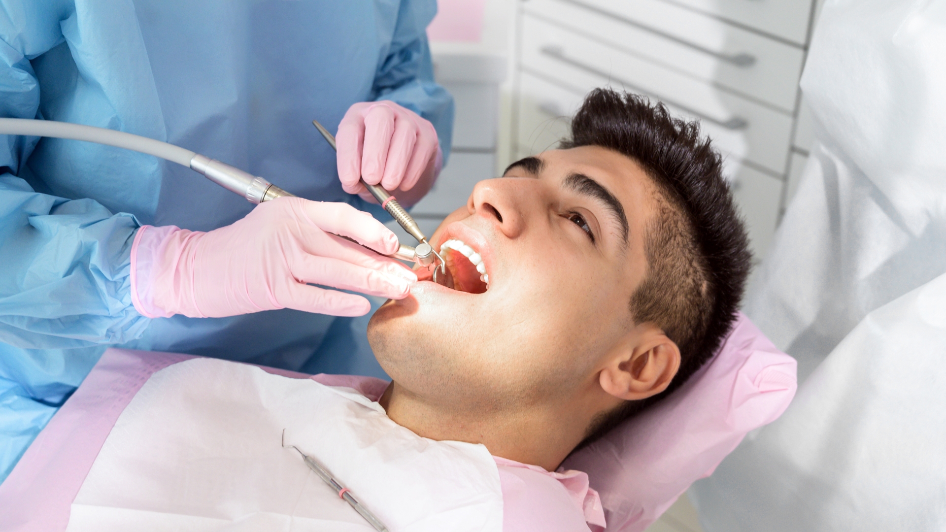 What Can Improve Stained or Dull Composite Bonding in Playa Vista
